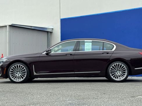 Used 2020 BMW 740i image 6