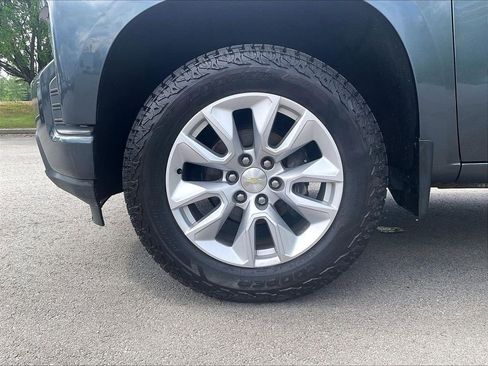 Used 2020 Chevrolet Silverado 1500 Custom AWD/4WD image 22
