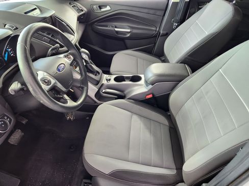 Used 2015 Ford Escape SE w/ Equipment Group 201A image 11