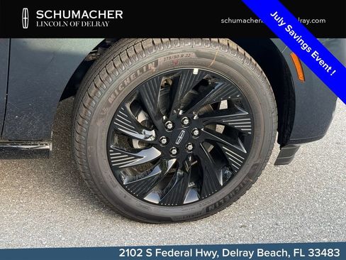 New 2026 Lincoln Navigator L Reserve w/ Jet Appearance Package AWD/4WD image 9