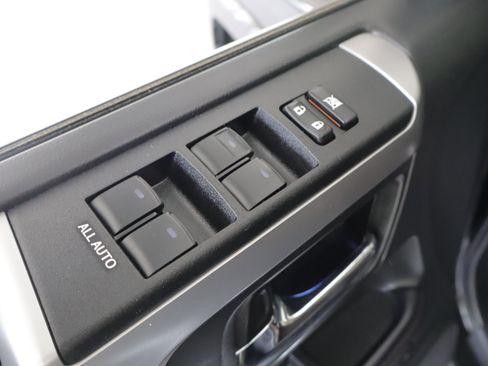 Used 2023 Toyota 4Runner Limited AWD/4WD image 13