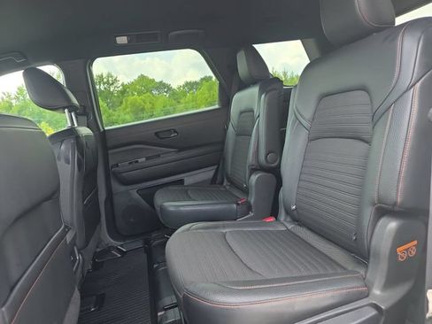 Used 2023 Nissan Pathfinder Rock Creek AWD/4WD image 15