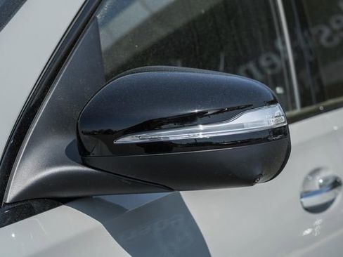 New 2026 Mercedes-Benz GLS 450 4MATIC image 16