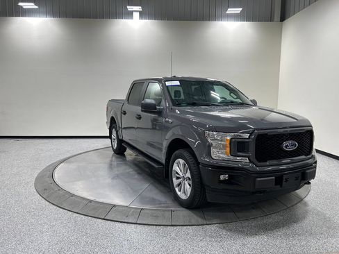 Used 2018 Ford F150 XL w/ Equipment Group 101A Mid AWD/4WD image 4