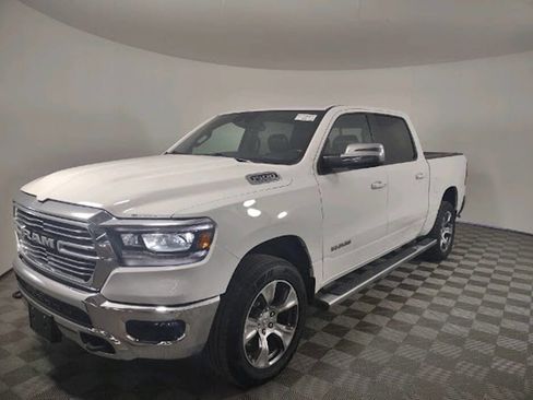 Used 2023 RAM 1500 Laramie AWD/4WD image 1
