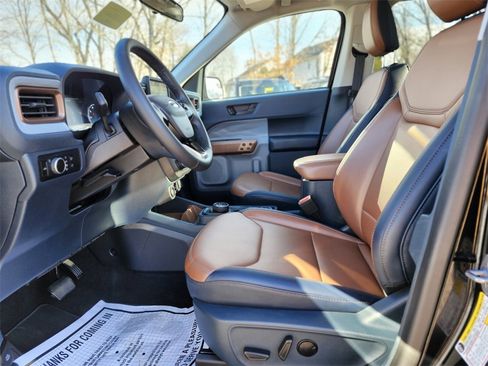 Certified 2023 Ford Maverick Lariat w/ Equipment Group 500A Standard image 18