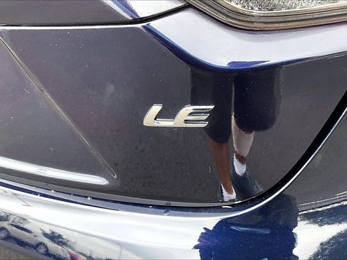 Used 2024 Toyota Corolla LE FWD image 8