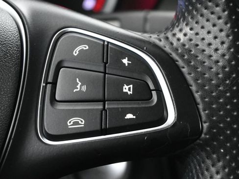 Used 2016 Mercedes-Benz GLC 300 image 7