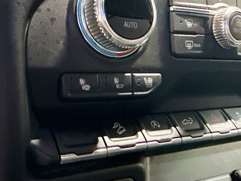 Used 2021 GMC Sierra 1500 SLT w/ SLT Premium Package image 16