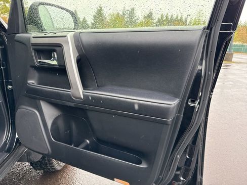 Used 2022 Toyota 4Runner SR5 RWD image 25