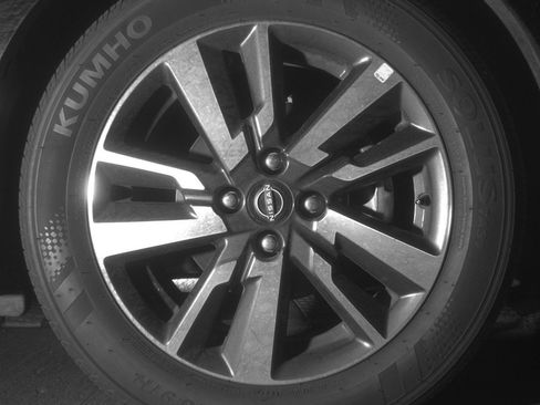 Used 2025 Nissan Versa SV FWD image 13