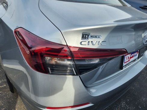 Used 2025 Honda Civic FWD Hybrid Sedan image 5