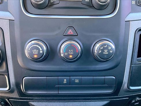 Used 2015 RAM 1500 Express image 17