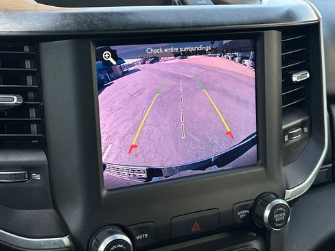 Used 2019 RAM 1500 Big Horn AWD/4WD image 17
