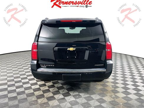 Used 2020 Chevrolet Suburban Premier image 6