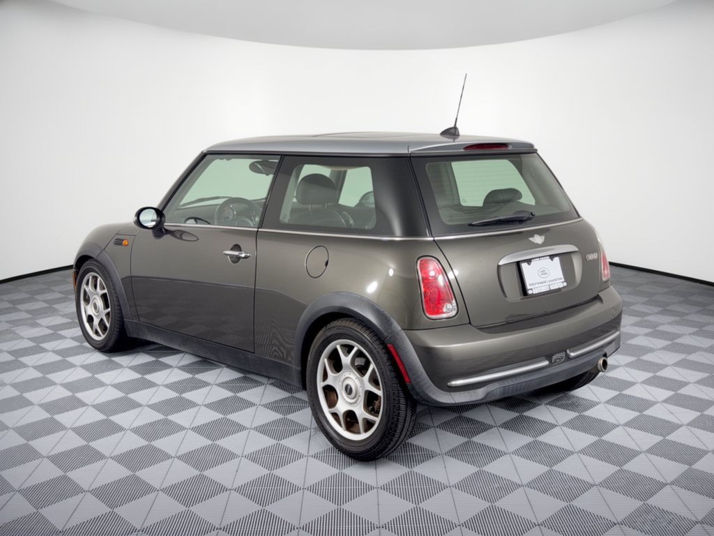 Used 2006 MINI Cooper Hardtop FWD image 3