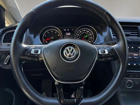 Used 2018 Volkswagen Golf SE FWD image 13