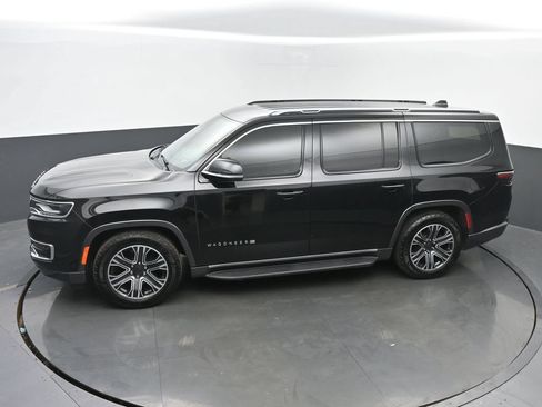 Used 2022 Jeep Wagoneer Series III w/ Flexible Seating Group AWD/4WD image 43