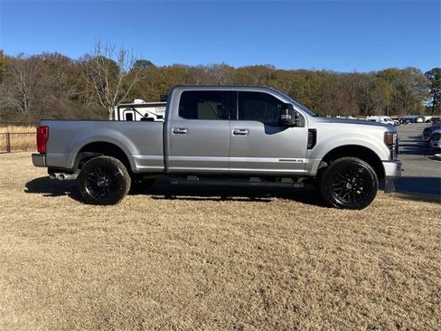 Used 2022 Ford F250 Lariat w/ Black Appearance Package image 37