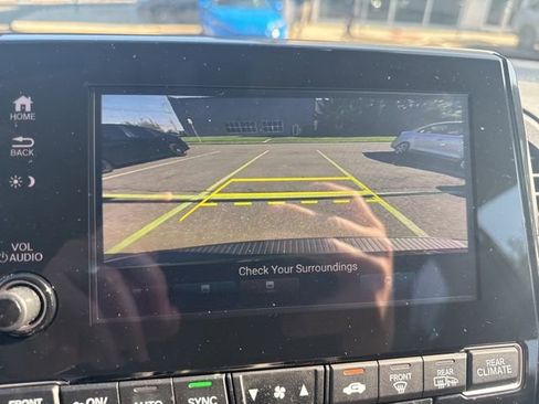 Used 2022 Honda Odyssey Touring image 11