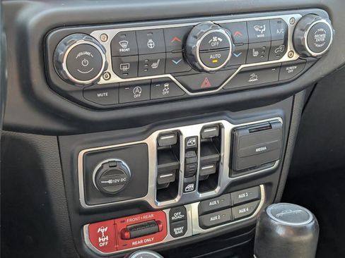 Used 2021 Jeep Gladiator Rubicon image 21