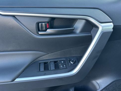 New 2025 Toyota RAV4 LE image 12