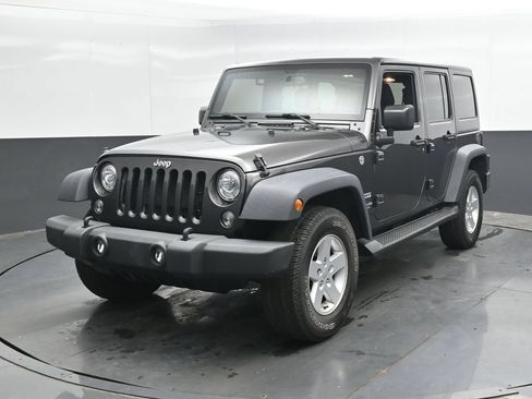 Used 2017 Jeep Wrangler Unlimited Sport w/ Quick Order Package 24S AWD/4WD image 8