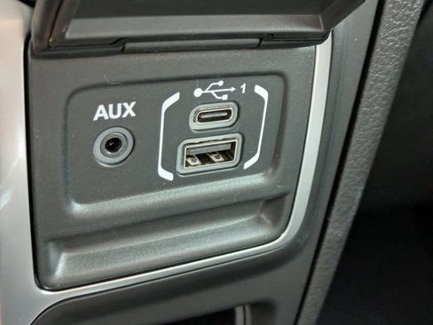 New 2026 Jeep Gladiator Sport image 19