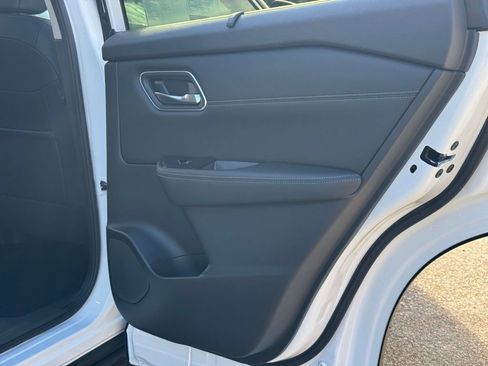 New 2026 Nissan Rogue Platinum w/ Platinum Premium Package image 23