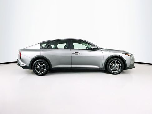 Used 2025 Kia K4 LXS image 10