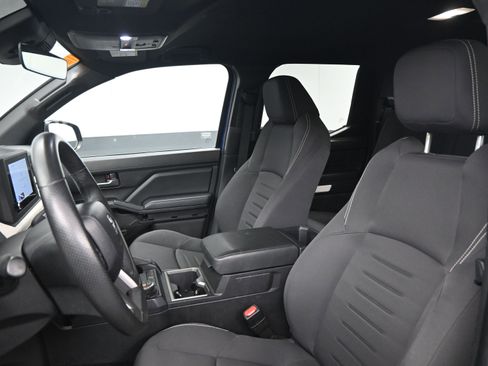 Certified 2024 Toyota Tacoma TRD Off-Road image 16