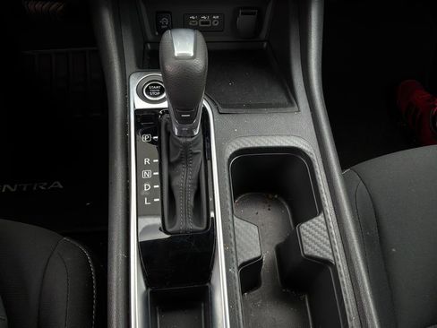 Used 2025 Nissan Sentra SV image 22