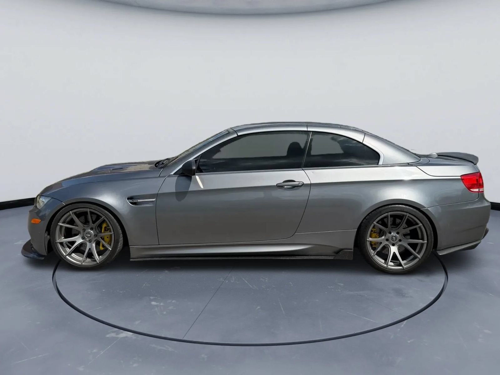 Used 2010 BMW M3 Convertible RWD image 9