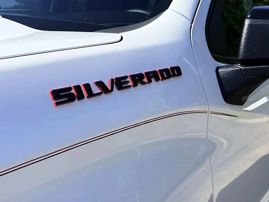 Used 2021 Chevrolet Silverado 1500 RST w/ Redline Edition AWD/4WD image 13