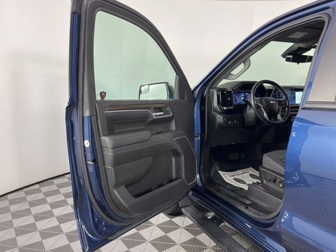 Used 2022 Chevrolet Silverado 1500 LT AWD/4WD image 13