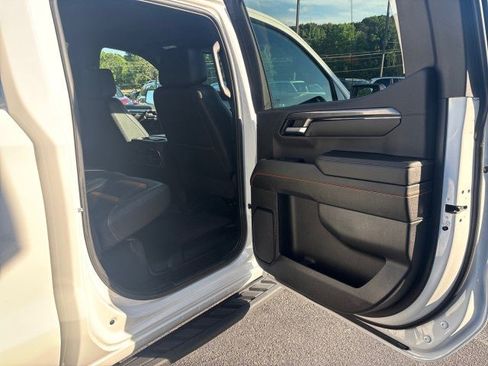 Used 2024 GMC Sierra 1500 AT4 w/ AT4 Premium Package AWD/4WD image 40