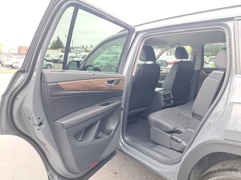 New 2026 Volkswagen Atlas SE AWD/4WD image 12