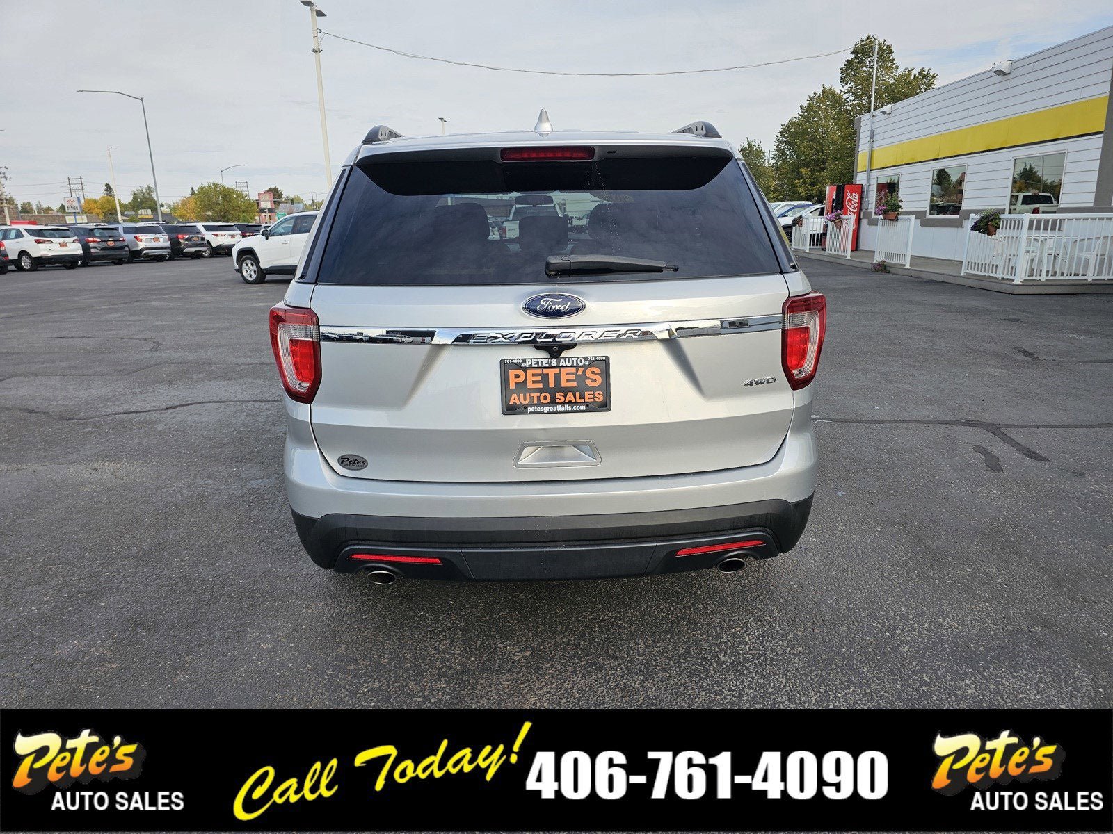 Used 2017 Ford Explorer 4WD image 3