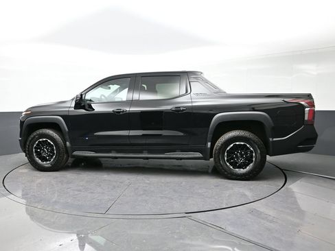 Used 2026 Chevrolet Silverado EV Trail Boss w/ Plus Package AWD/4WD image 2