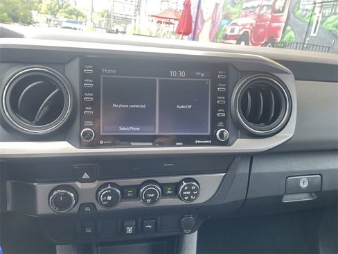Used 2020 Toyota Tacoma SR5 image 18