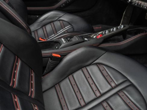 Used 2022 Ferrari F8 Tributo image 66