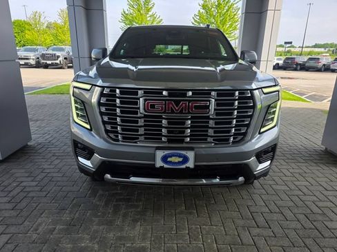 Used 2025 GMC Yukon Denali AWD/4WD image 6