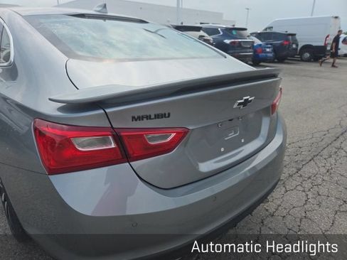 Used 2025 Chevrolet Malibu RS FWD image 6
