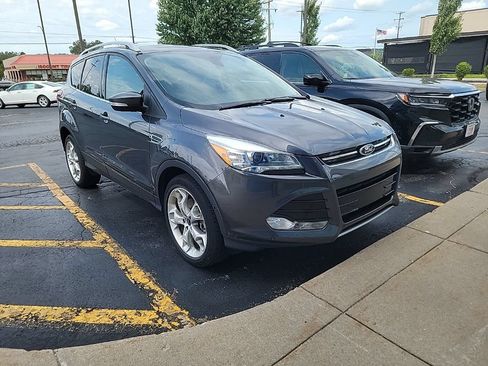 Used 2016 Ford Escape Titanium w/ Equipment Group 301A AWD/4WD image 2