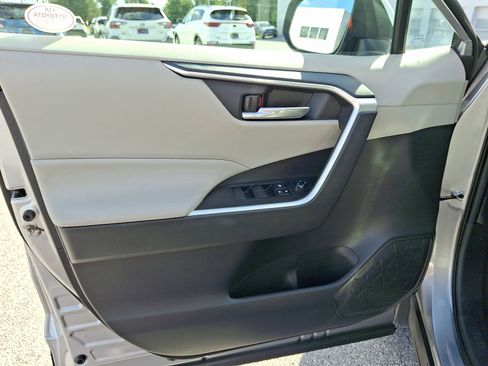 Certified 2021 Toyota RAV4 XLE image 14