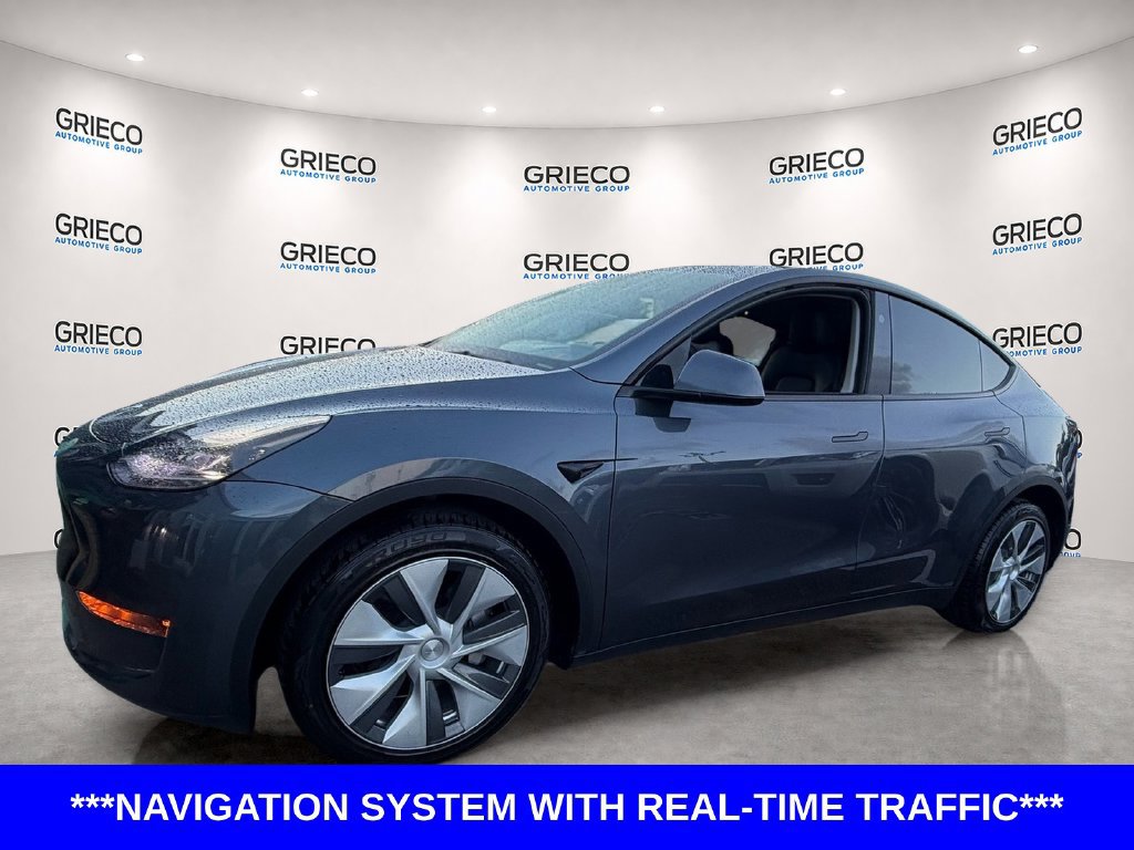 Used 2023 Tesla Model Y Long Range AWD/4WD image 2