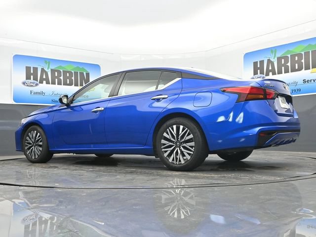 Used 2025 Nissan Altima 2.5 SV FWD image 19