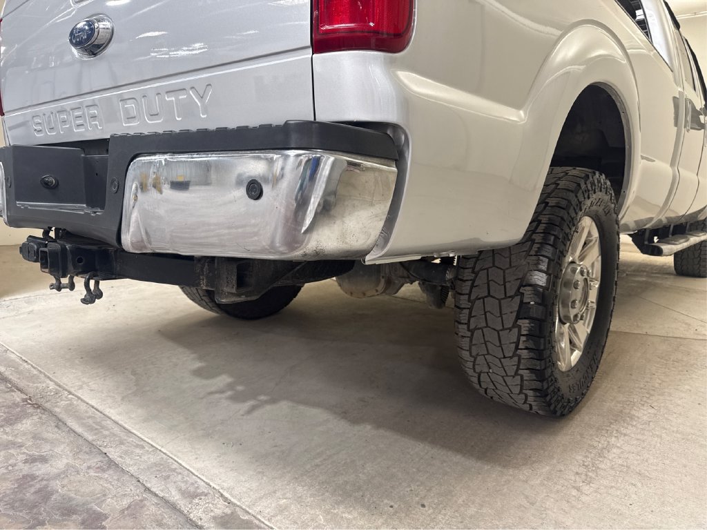 Used 2015 Ford F250 Lariat w/ Lariat Ultimate Package AWD/4WD image 25
