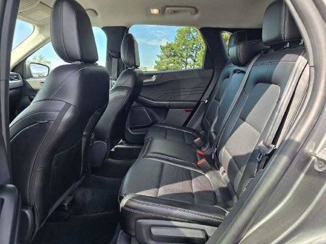 Certified 2025 Ford Escape Platinum AWD/4WD image 13