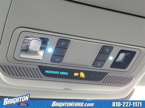 Used 2024 Ford Explorer XLT image 28